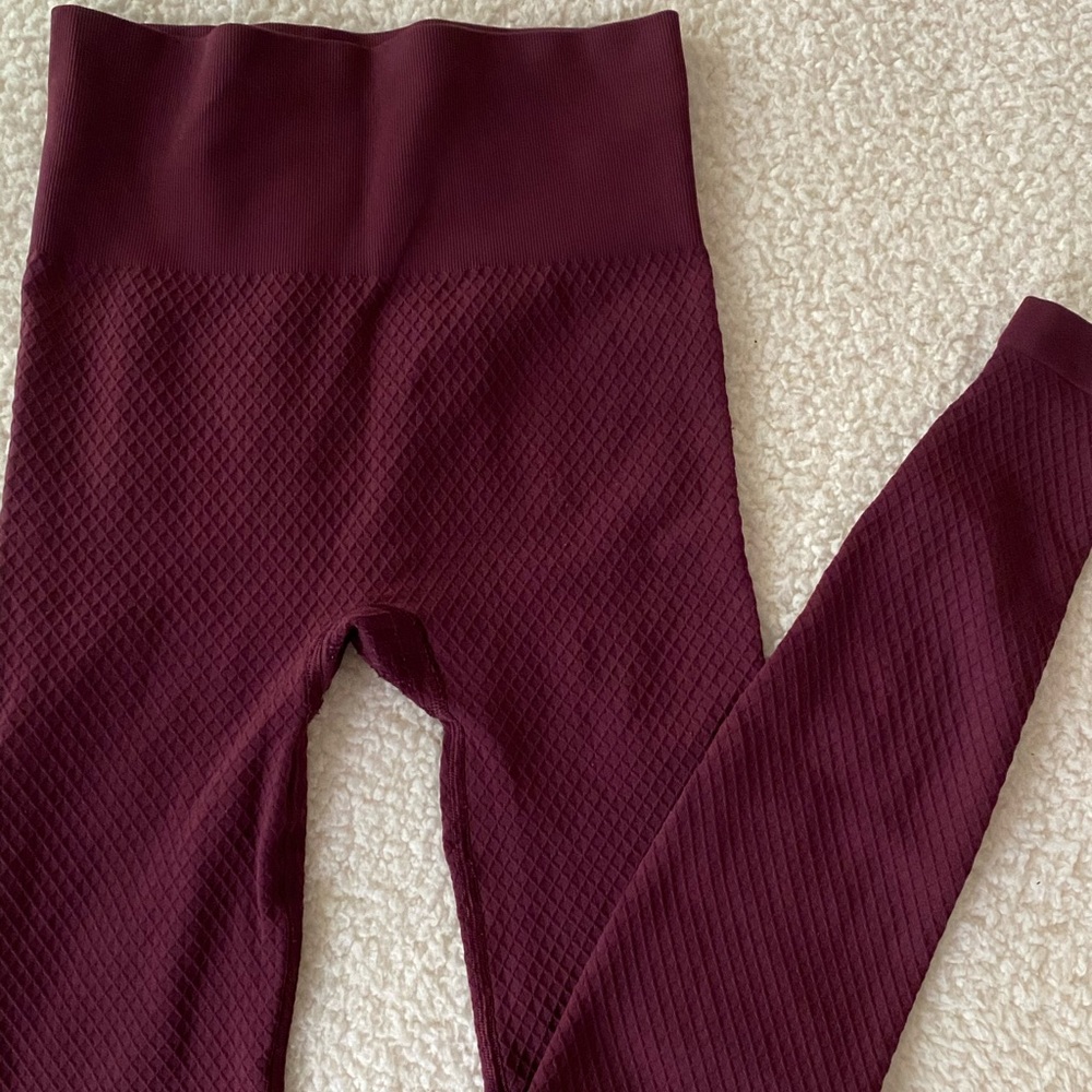 Balance Athletica Quartz Leggings - Amethyst
